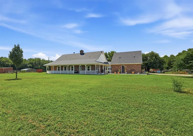 Single family home for sale at 1226 County Road 243, Collinsville, TX 76233 | MLS# 21332986