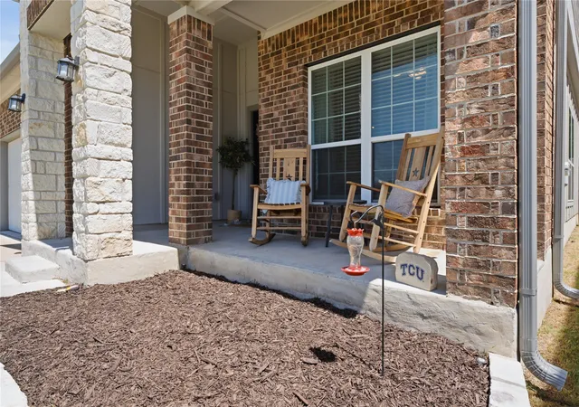 Photo 2 of Single family home for sale at 636 Friar Tuck Dr, Temple, TX 76502 | MLS# 21333148 | Listing updated on 2026-08-29