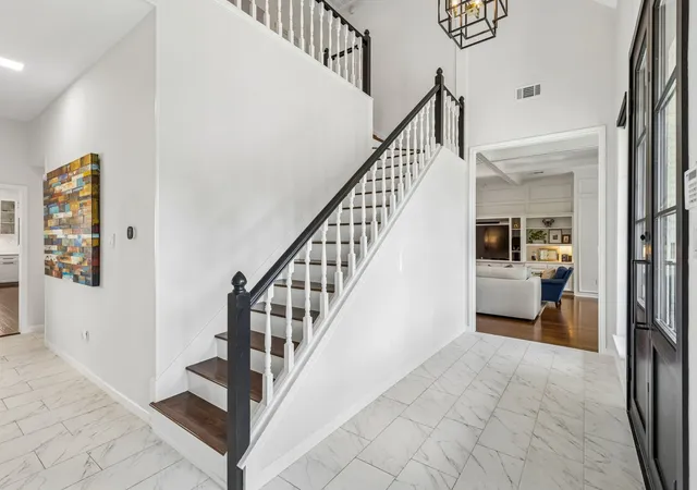 5th image of 2204 Winding Hollow Ln, Plano, TX 75093 | MLS# 21330696