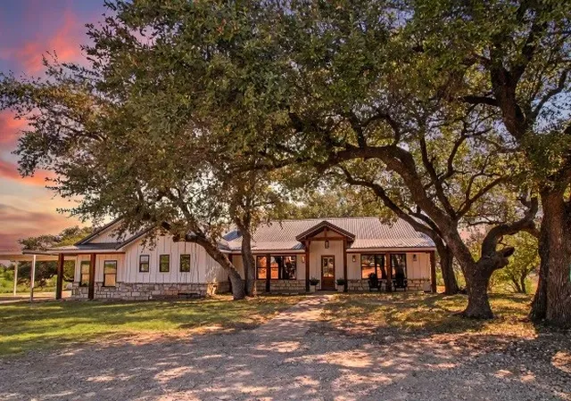 Photo 1 of Single family home for sale at 451 Rosser Ranch Rd, Graham, TX 76450 | MLS# 21256048 | Listing updated on 2026-09-24