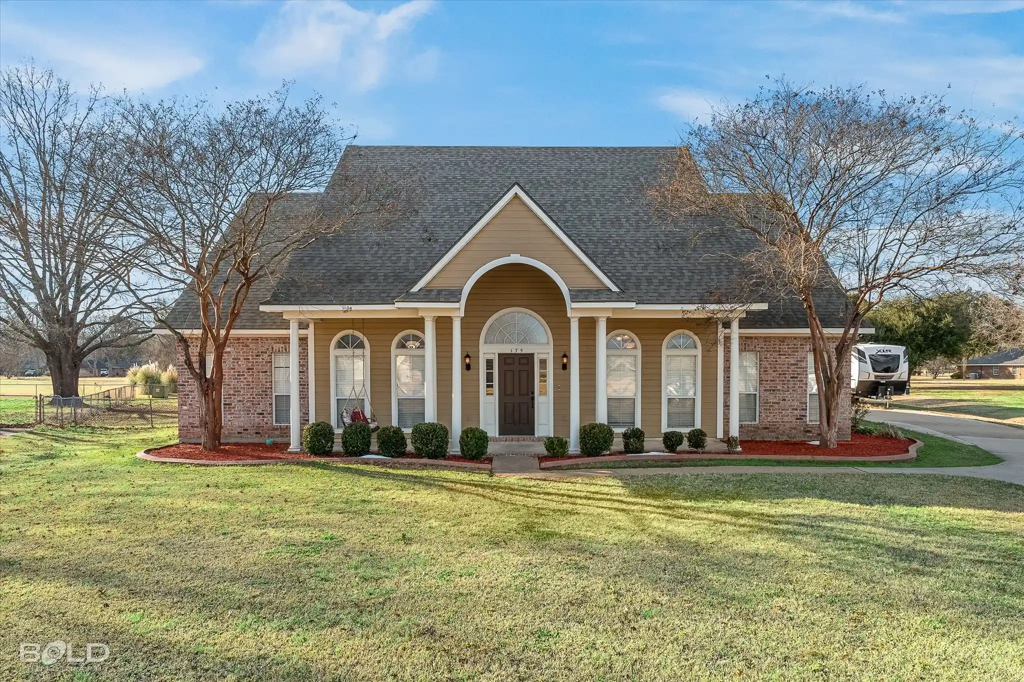 Photo 1 of Single family home for sale at 175 Rye Cir, Bossier City, LA 71112 | MLS# 21333239 | Listing updated on 2026-10-25
