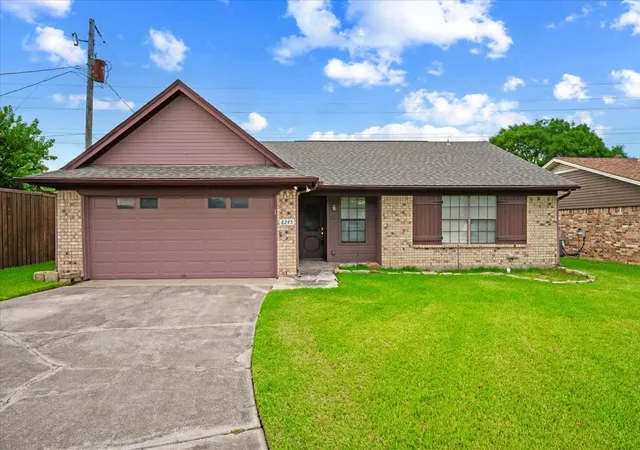 Homes for sale in North Richland Hills, TX | 8245 Ulster Dr, North Richland Hills, TX 76180 | MLS# 21333246