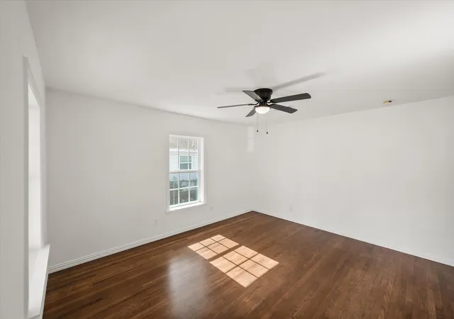 Photo 3 of Sale Pending at 5117 Almena Rd, River Oaks, TX 76114 | MLS# 21333223 | Listing updated on 2026-08-24