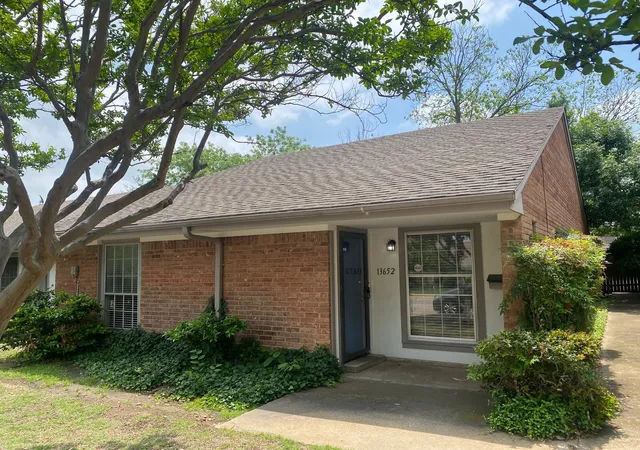 Photo 2 of Townhouse for sale at 13652 Flagstone Ln, Dallas, TX 75240 | MLS# 21333307 | Listing updated on 2026-07-17