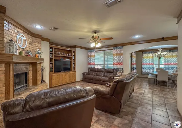 Photo 2 of Single family home for sale at 1408 N Fm 2148, Texarkana, TX 75501 | MLS# 21333318 | Listing updated on 2026-09-04