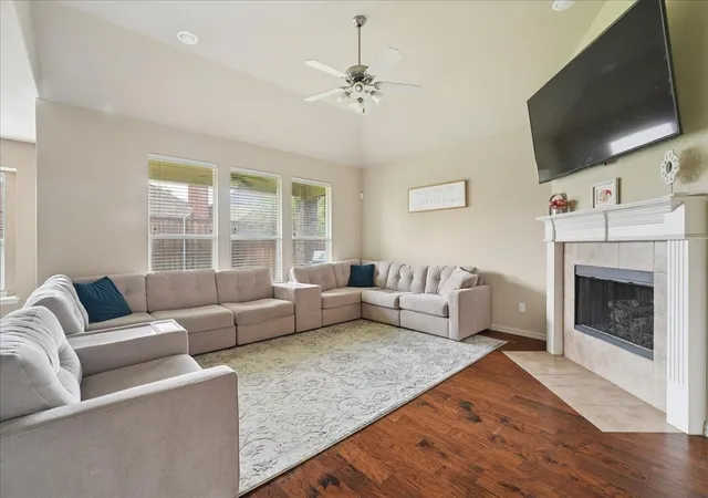 Photo 4 of Single family home for sale at 2605 Greyhawk Dr, Little Elm, TX 75068 | MLS# 21328985 | Listing updated on 2026-08-22