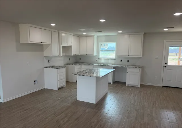 Photo 2 of Single family home for sale at 333 Myers Dr, Springtown, TX 76082 | MLS# 21333337 | Listing updated on 2026-07-20