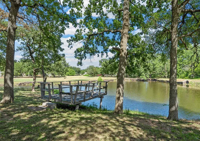 Photo 2 of Single family home for sale at 108 Spring Creek St, Waco, TX 76705 | MLS# 21330605 | Listing updated on 2026-09-16
