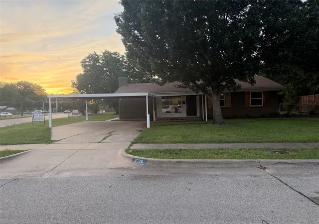 Photo 1 of Single family home for sale at 2239 Norma Dr, Mesquite, TX 75149 | MLS# 21333404 | Listing updated on 2026-07-21