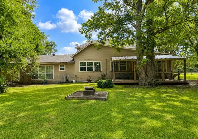 Photo 2 of Single family home for sale at 18589 Fm 1565, Terrell, TX 75160 | MLS# 21306181 | Listing updated on 2026-08-27