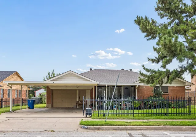 Photo 23 of Single family home for sale at 2122 S Vernon Ave, Dallas, TX 75224 | MLS# 21329401 | Listing updated on 2026-09-01