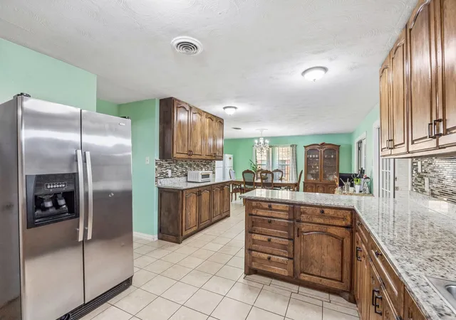 Photo 3 of Single family home for sale at 2122 S Vernon Ave, Dallas, TX 75224 | MLS# 21329401 | Listing updated on 2026-09-01
