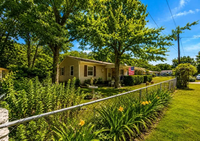 Photo 1 of Single family home for sale at 2070 County Road 3830, Quinlan, TX 75474 | MLS# 21333476 | Listing updated on 2026-08-03