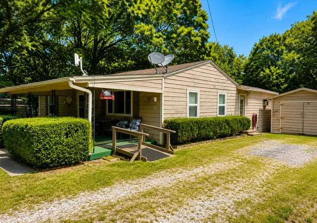 Photo 2 of Single family home for sale at 2070 County Road 3830, Quinlan, TX 75474 | MLS# 21333476 | Listing updated on 2026-08-03