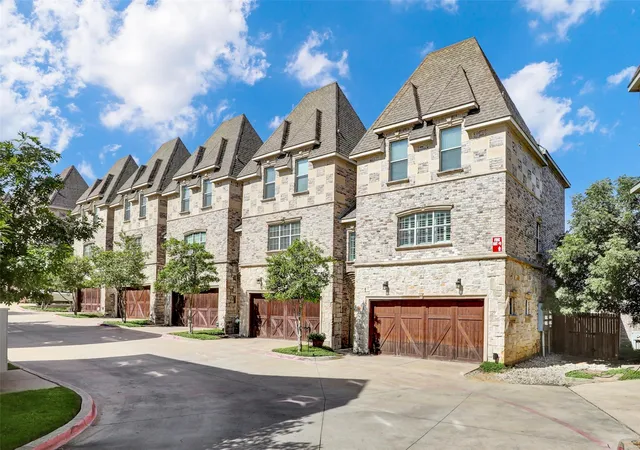 Photo 2 of Townhouse for sale at 2700 Club Ridge Dr #8, Lewisville, TX 75067 | MLS# 21333328 | Listing updated on 2026-08-26