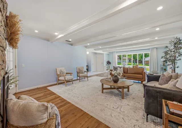 Photo 4 of Single family home for sale at 1423 Oak Hills Dr, Graham, TX 76450 | MLS# 21332710 | Listing updated on 2026-10-05