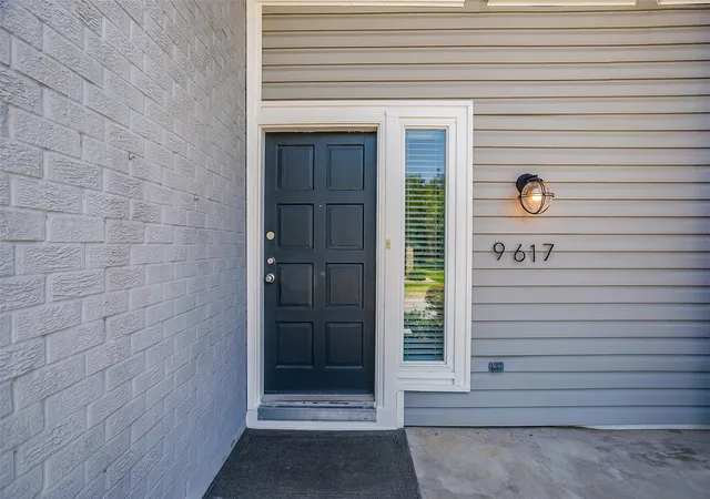 Photo 3 of Single family home for sale at 9617 Lea Shore St, Fort Worth, TX 76179 | MLS# 21332917 | Listing updated on 2026-07-25