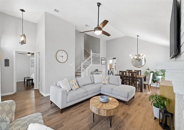 Photo 3 of Single family home for sale at 7606 Beverly Dr, Rowlett, TX 75089 | MLS# 21331605 | Listing updated on 2026-07-17