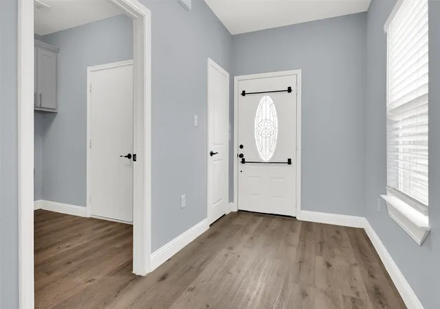 Photo 2 of Single family home for sale at 1312 Elm St, Bonham, TX 75418 | MLS# 21329127 | Listing updated on 2026-08-28