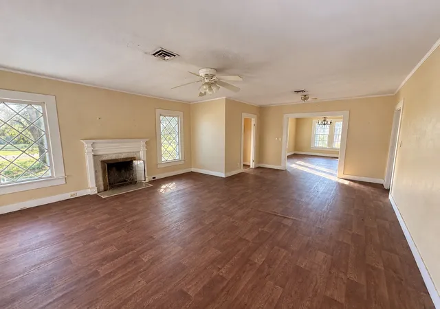 Photo 2 of Single family home for sale at 100 Smith St, Naples, TX 75568 | MLS# 21333705 | Listing updated on 2026-09-24