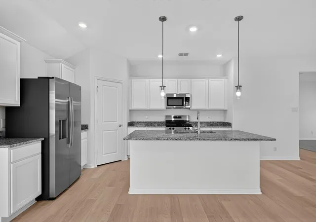 Photo 2 of Sale Pending at 2543 Pine Island Ct, Crandall, TX 75114 | MLS# 21318874 | Listing updated on 2026-09-27