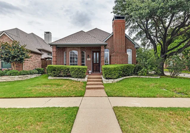 Photo 1 of Sale Pending at 301 Old York Rd, Irving, TX 75063 | MLS# 21333157 | Listing updated on 2026-08-18