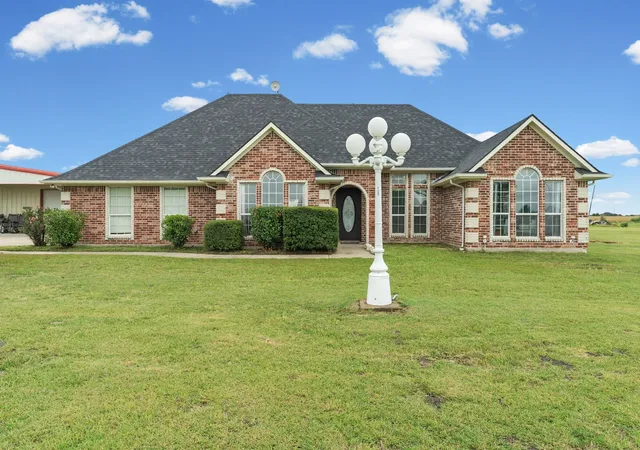 Photo 2 of Single family home for sale at 4106 Fox Run, Caddo Mills, TX 75135 | MLS# 21269121 | Listing updated on 2026-08-18