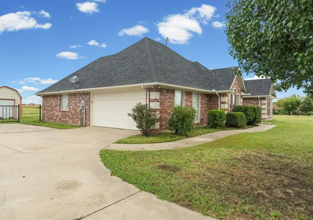 Photo 3 of Single family home for sale at 4106 Fox Run, Caddo Mills, TX 75135 | MLS# 21269121 | Listing updated on 2026-08-18