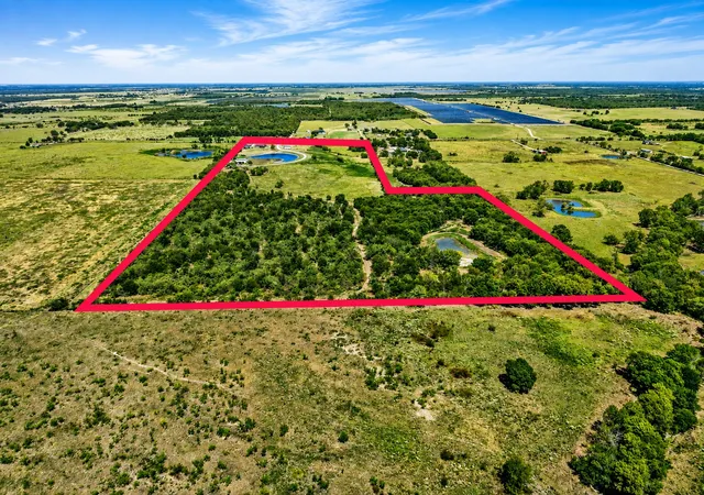 Photo 3 of House for sale at 14720 Fm 2860, Kaufman, TX 75142 | MLS# 21332024 | Listing updated on 2026-09-24