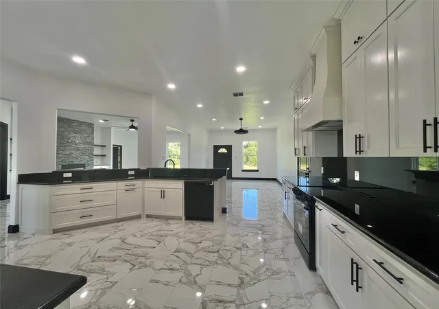 Photo 3 of Single family home for sale at 127 Valley Meadows Dr, Springtown, TX 76082 | MLS# 21332084 | Listing updated on 2026-07-17