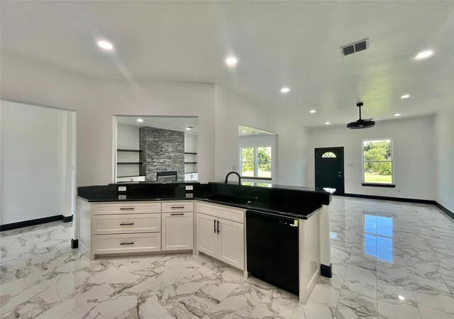 Photo 3 of Single family home for sale at 127 Valley Meadows Dr, Springtown, TX 76082 | MLS# 21332084 | Listing updated on 2026-07-17
