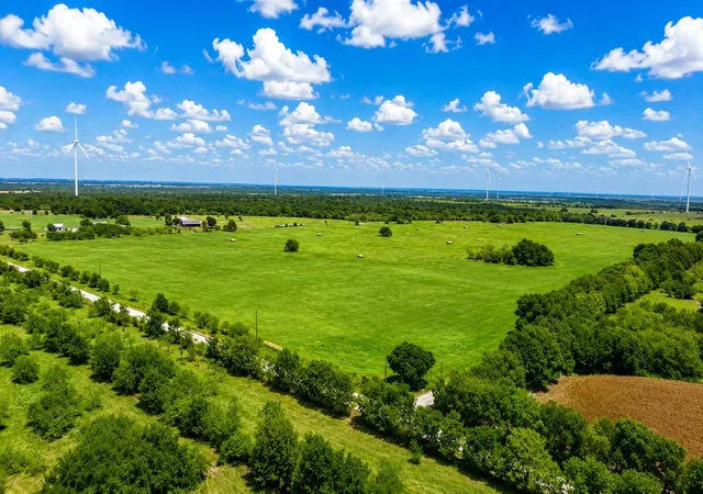 Photo 1 of Land for sale at Tbd Hc 3352, Hubbard, TX 76648 | MLS# 21333792 | Listing updated on 2026-08-28