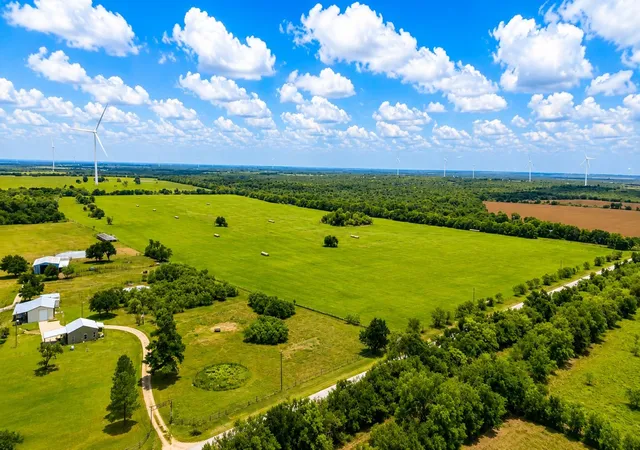 Photo 2 of Land for sale at Tbd Hc 3352, Hubbard, TX 76648 | MLS# 21333792 | Listing updated on 2026-08-28