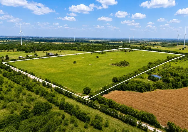 Photo 3 of Land for sale at Tbd Hc 3352, Hubbard, TX 76648 | MLS# 21333792 | Listing updated on 2026-08-28
