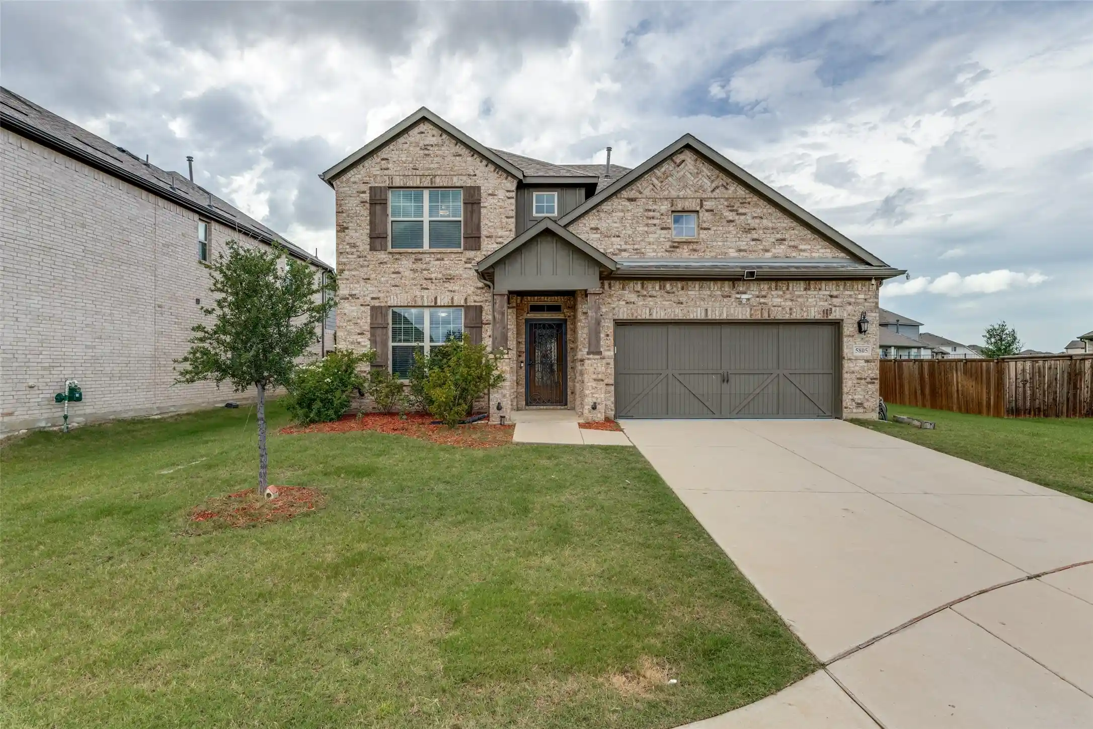 Photo 1 of Single family home for sale at 5805 Pensby Dr, Aubrey, TX 76227 | MLS# 21332768 | Listing updated on 2026-10-15