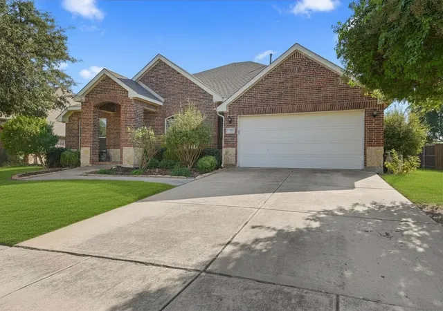Photo 3 of Single family home for sale at 772 Glen Hollow Trl, Forney, TX 75126 | MLS# 21333407 | Listing updated on 2026-09-01