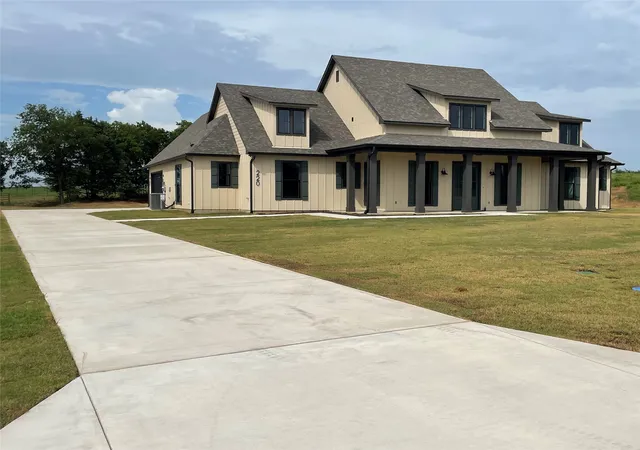 Photo 3 of Single family home for sale at 220 Dixie Estates Wy, Whitesboro, TX 76273 | MLS# 21333847 | Listing updated on 2026-09-18