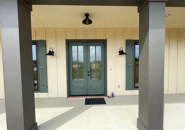 Photo 3 of Single family home for sale at 220 Dixie Estates Wy, Whitesboro, TX 76273 | MLS# 21333847 | Listing updated on 2026-09-18