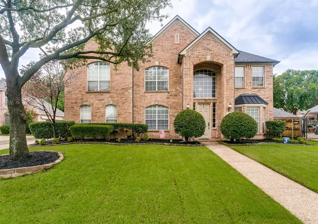 Photo 1 of Single family home for sale at 2307 Still Point Ln, Colleyville, TX 76034 | MLS# 21329841 | Listing updated on 2026-08-23