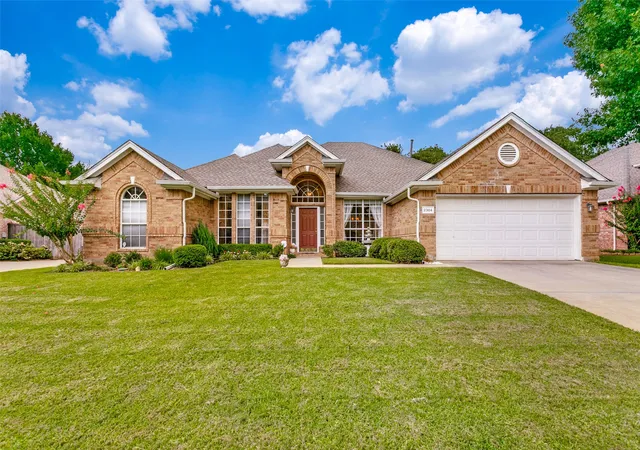 1st image of 2304 Castlegate Dr, Corinth, TX 76210 | MLS# 21333800