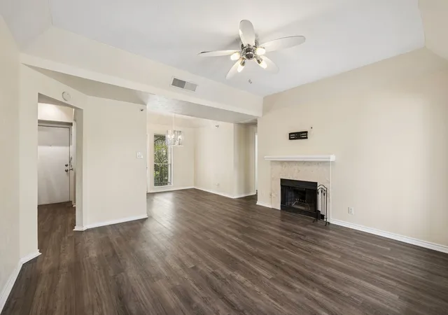 Photo 2 of Condo for sale at 3105 San Jacinto St #220, Dallas, TX 75204 | MLS# 21333901 | Listing updated on 2026-10-03