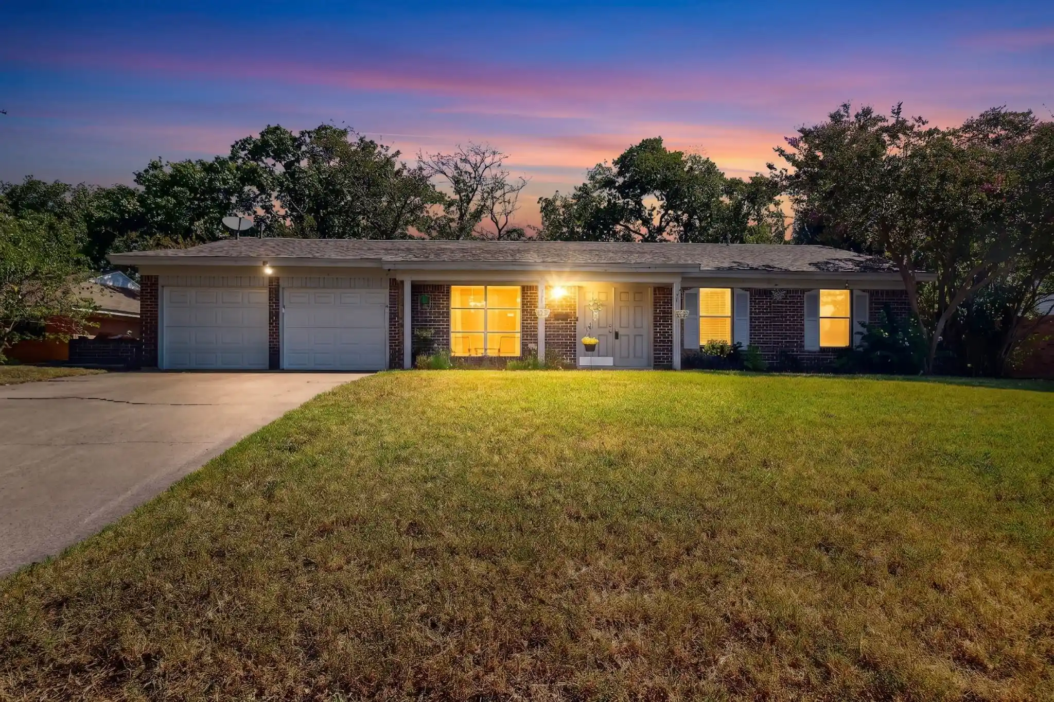 Single family home for sale at 4513 Blue Lake Ct, Fort Worth, TX 76103 | MLS# 21325818