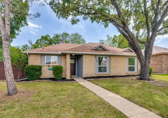 Photo 2 of Single family home for sale at 8010 Meadowlark Ln, Rowlett, TX 75088 | MLS# 21333943 | Listing updated on 2026-09-02