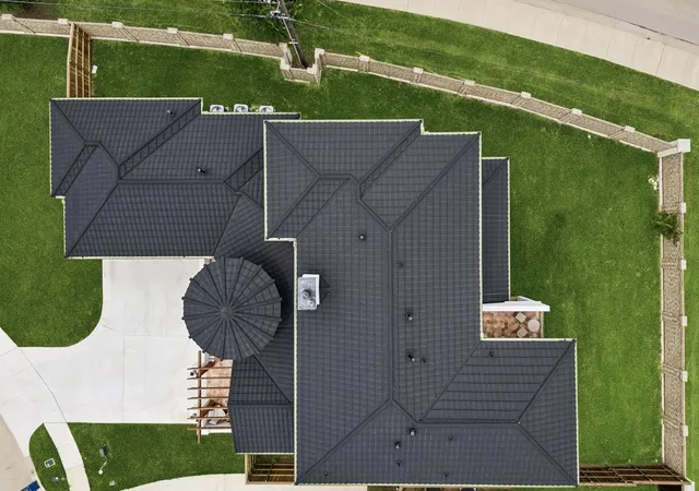 Photo 4 of Single family home for sale at 212 Utopia Ct, Keller, TX 76248 | MLS# 21333972 | Listing updated on 2026-08-16