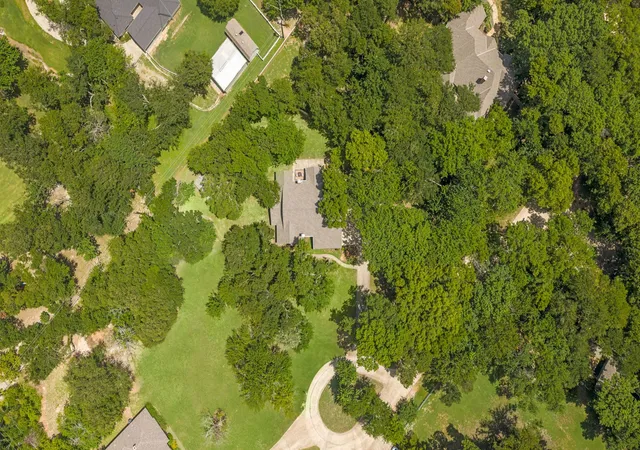 Photo 4 of Single family home for sale at 120 Hope Cir, Mc Kinney, TX 75071 | MLS# 21333138 | Listing updated on 2026-08-28