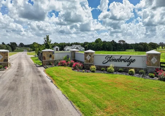 Photo 1 of Land for sale at Tbd Tbd Blvd, Bowie, TX 76230 | MLS# 21333919 | Listing updated on 2026-08-17