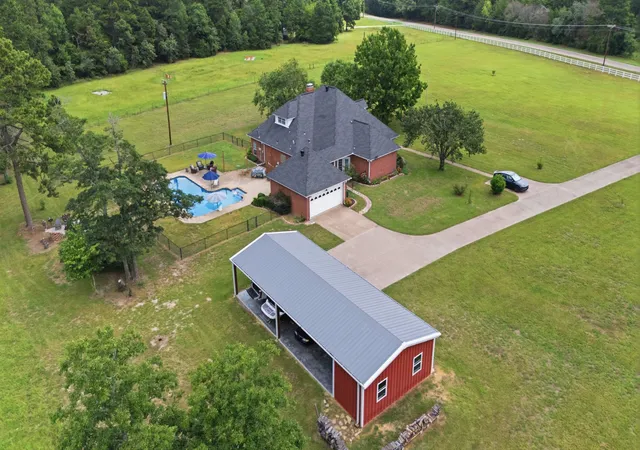 Photo 2 of Single family home for sale at 1708 Fm 1002 S, Big Sandy, TX 75755 | MLS# 21331693 | Listing updated on 2026-08-07