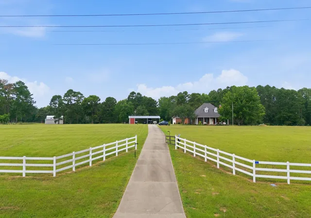 Photo 3 of Single family home for sale at 1708 Fm 1002 S, Big Sandy, TX 75755 | MLS# 21331693 | Listing updated on 2026-08-07