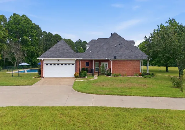 Photo 3 of Single family home for sale at 1708 Fm 1002 S, Big Sandy, TX 75755 | MLS# 21331693 | Listing updated on 2026-08-07