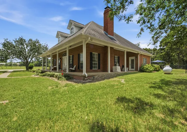 Photo 4 of Single family home for sale at 1708 Fm 1002 S, Big Sandy, TX 75755 | MLS# 21331693 | Listing updated on 2026-08-07